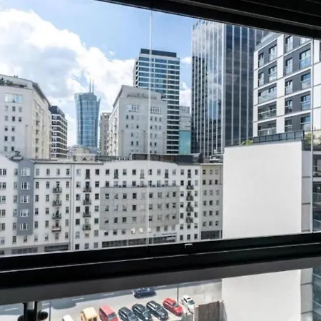 شقة Mennica - Parking - Breakfast - Great Location
