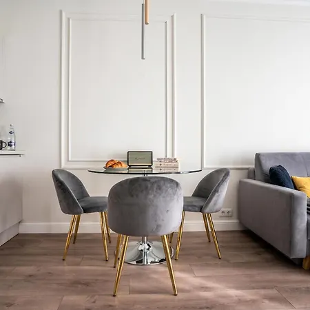Mennica - Parking - Breakfast - Great Location Apartamento