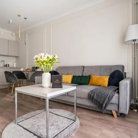 Mennica - Parking - Breakfast - Great Location Apartamento