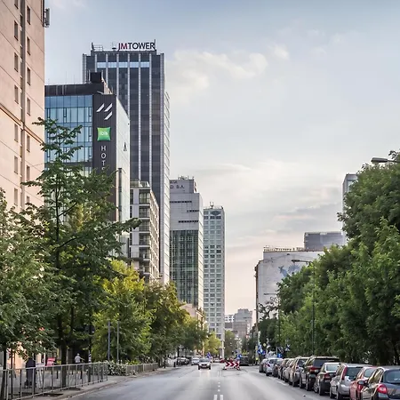 Apartamento Mennica - Parking - Breakfast - Great Location *